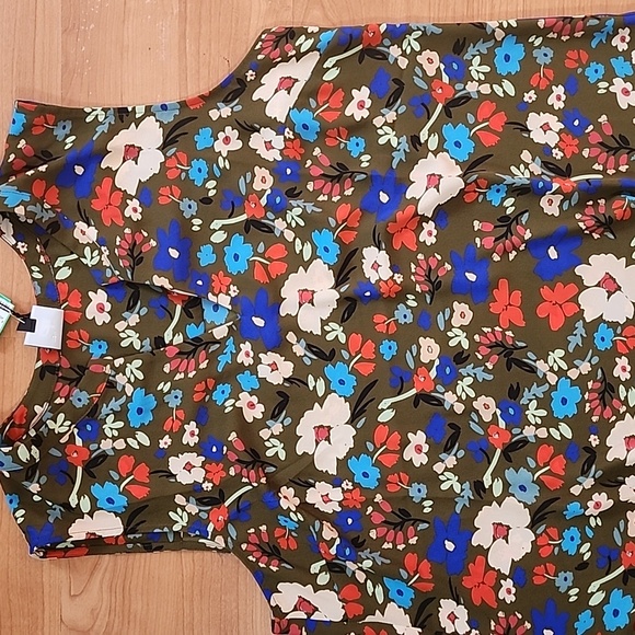 Cabi Wild Flower Sleeveless Top Style# 3981 New With Tags - Picture 5 of 11